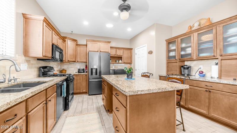 5809 Leland St, Mesa, AZ 85215