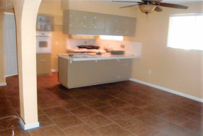5809 W Glenrosa Ave, Phoenix, AZ 85031