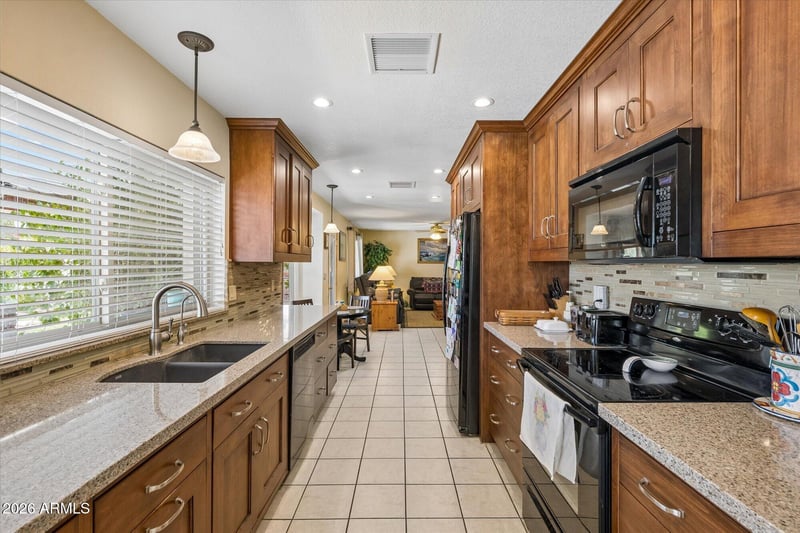 5809 W Purdue Ave, Glendale, AZ 85302