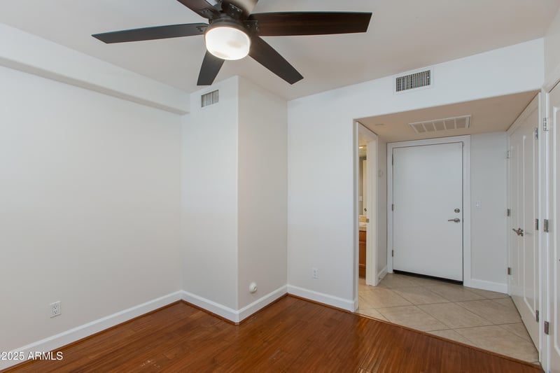 581 Roosevelt St, Tempe, AZ 85281