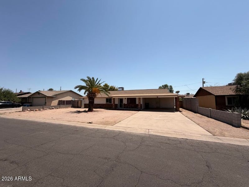 581 W 21st Ave, Apache Junction, AZ 85120