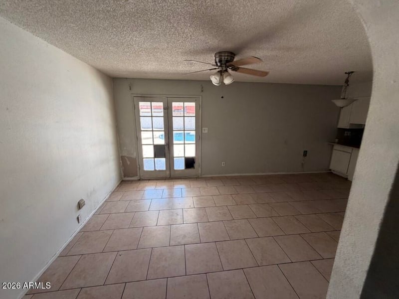 581 W 21st Ave, Apache Junction, AZ 85120