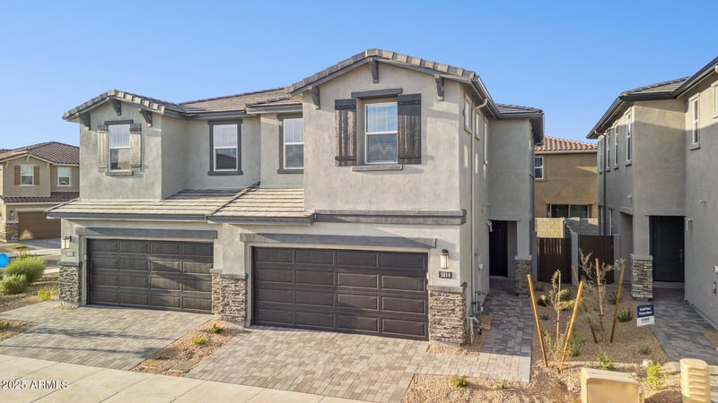 5810 Zachary Dr, Phoenix, AZ 85054