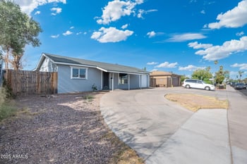 5811 Campbell Ave, Phoenix, AZ 85031