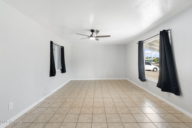 5811 Campbell Ave, Phoenix, AZ 85031