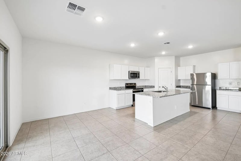 5811 Hornblende Way, San Tan Valley, AZ 85143