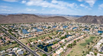 5811 Del Lago Cir, Glendale, AZ 85308