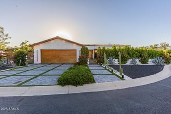 5812 44th Pl, Phoenix, AZ 85018