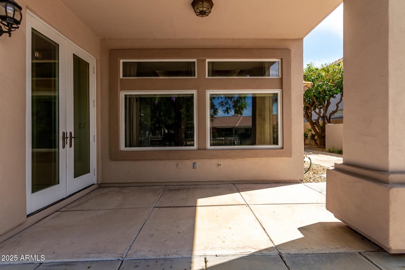 5812 Del Lago Cir, Glendale, AZ 85308
