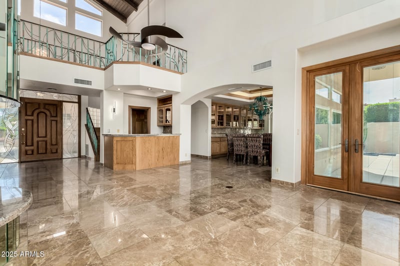 5812 Del Lago Cir, Glendale, AZ 85308