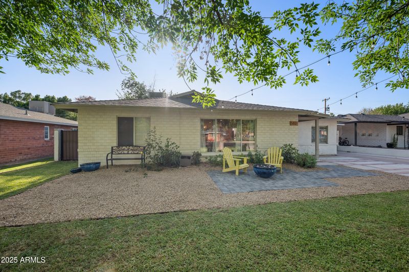 5812 N 18th Pl, Phoenix, AZ 85016