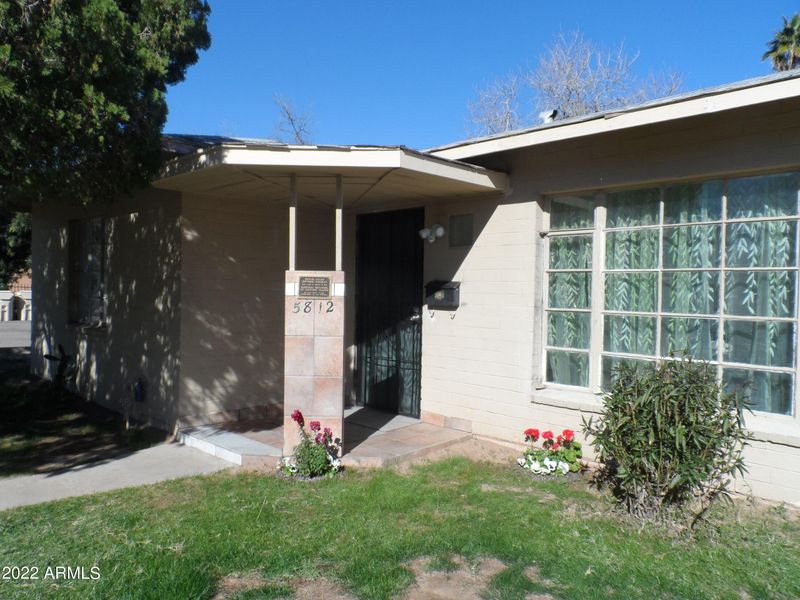 5812 W Myrtle Ave, Glendale, AZ 85301