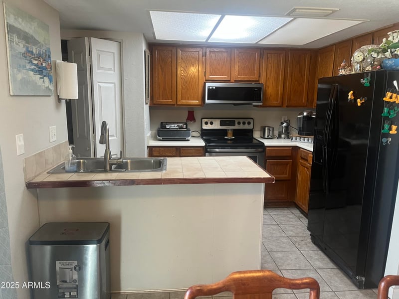 5813 N 59th Dr, Glendale, AZ 85301
