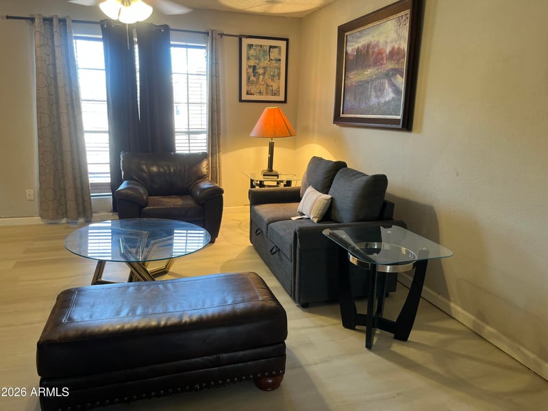 5813 N 59th Dr, Glendale, AZ 85301