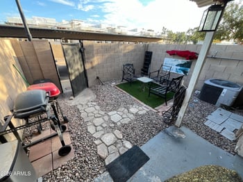 5813 N 59th Dr, Glendale, AZ 85301