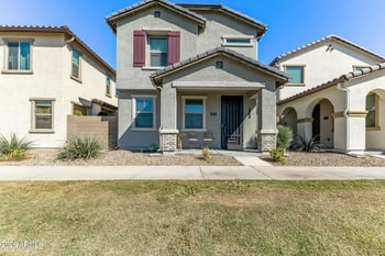 5813 Warner St, Phoenix, AZ 85043