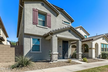 5813 Warner St, Phoenix, AZ 85043