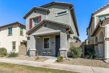 5813 Warner St, Phoenix, AZ 85043