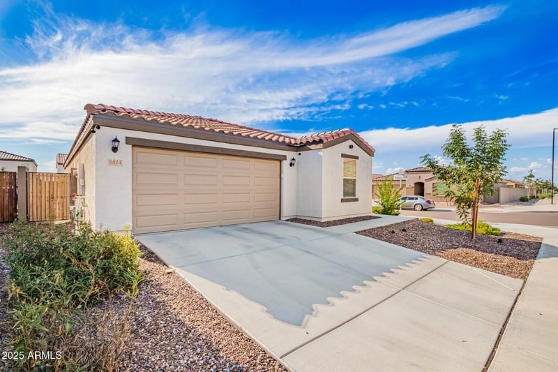 5814 23rd Dr, Phoenix, AZ 85041
