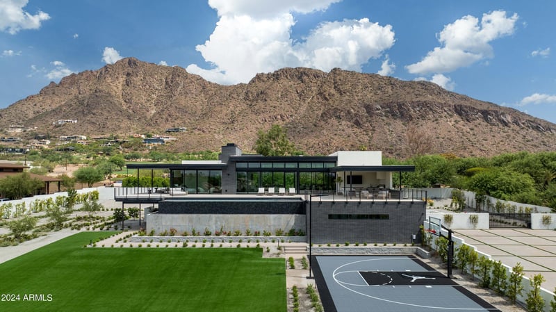 5814 Camelback Rd, Phoenix, AZ 85018