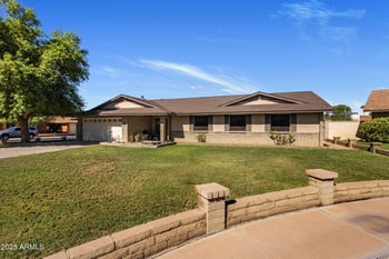 5814 Sunnyslope Ln, Glendale, AZ 85302