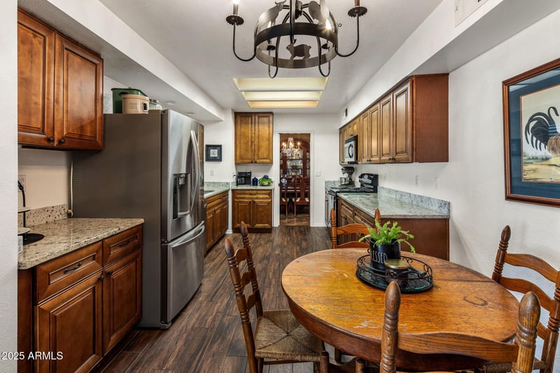 5814 Sunnyslope Ln, Glendale, AZ 85302