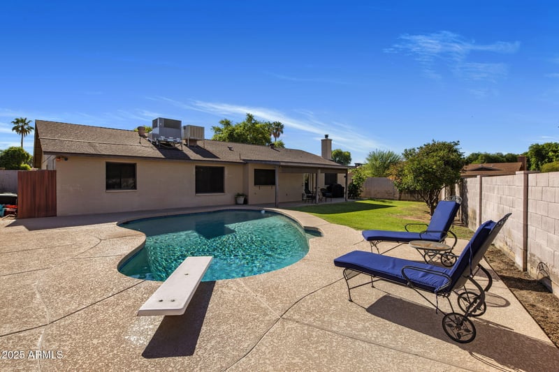 5814 Sunnyslope Ln, Glendale, AZ 85302