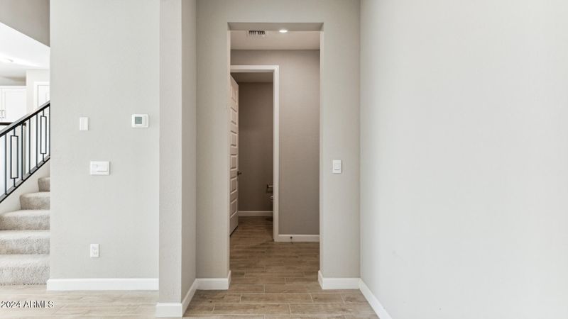 5815 E Rose Garden Ln, Phoenix, AZ 85054