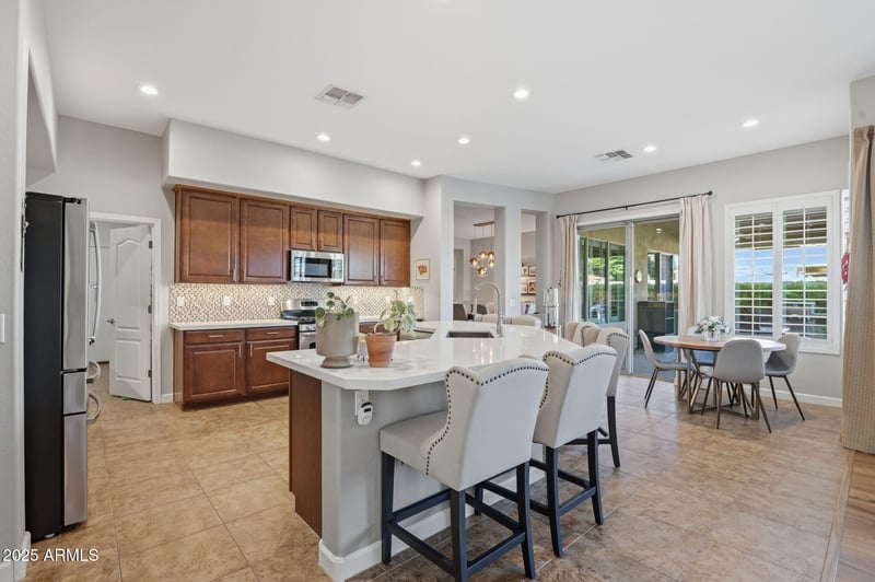 5815 Straight Arrow Ln, Phoenix, AZ 85083