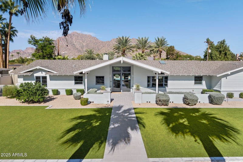 5816 E Calle Del Media --, Phoenix, AZ 85018