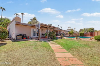 5816 W Royal Palm Rd, Glendale, AZ 85302