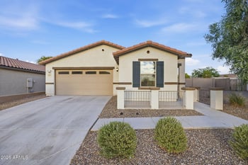 5817 30th Glen, Phoenix, AZ 85041