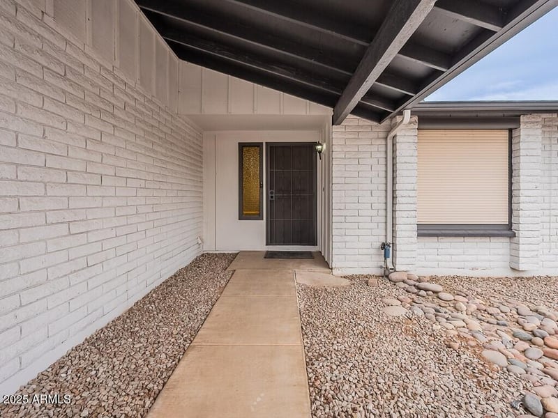 5817 Siesta Ln, Tempe, AZ 85283
