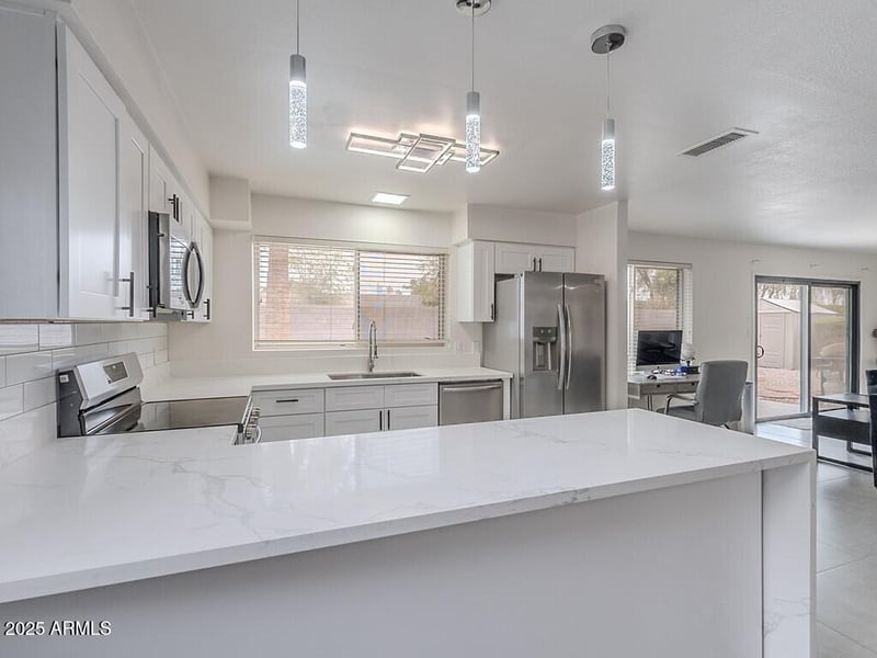 5817 Siesta Ln, Tempe, AZ 85283
