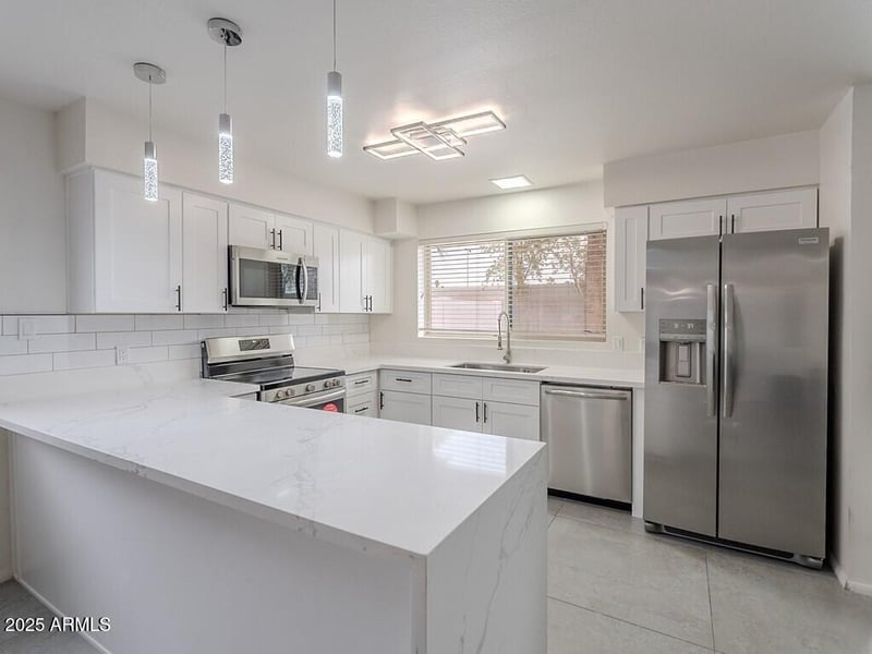 5817 Siesta Ln, Tempe, AZ 85283