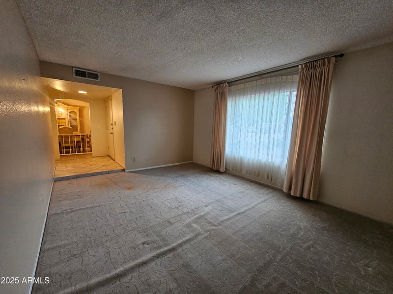 5817 Tierra Buena Ln, Glendale, AZ 85306