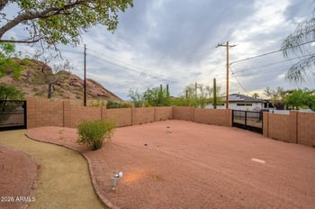 5818 Oak St, Scottsdale, AZ 85257