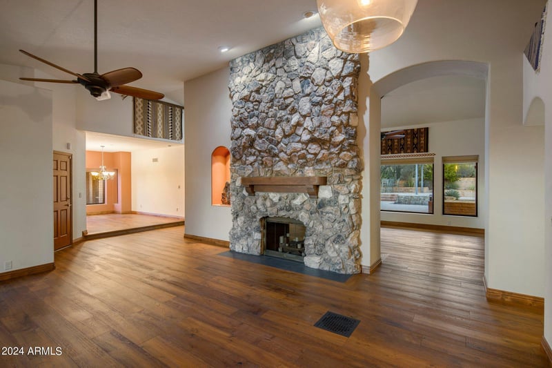 5818 E Restin Rd, Carefree, AZ 85377