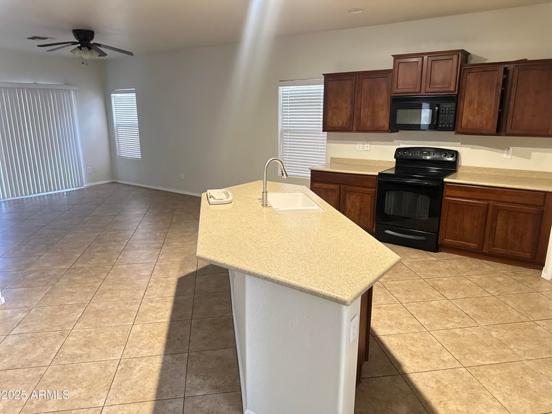 5818 Pedro Ln, Laveen, AZ 85339