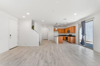 5818 W Encinas Ln, Phoenix, AZ 85043