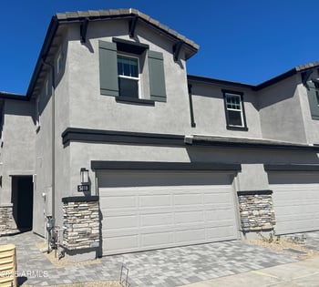 5818 Zachary Dr, Phoenix, AZ 85054
