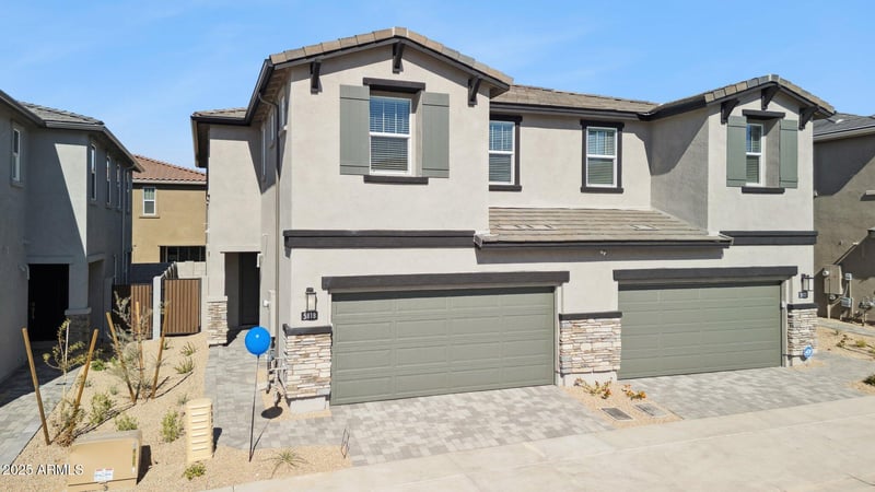 5818 Zachary Dr, Phoenix, AZ 85054