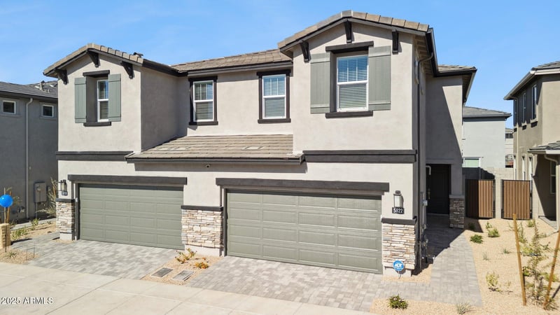 5818 Zachary Dr, Phoenix, AZ 85054