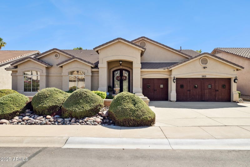 5819 Abraham Ln, Glendale, AZ 85308