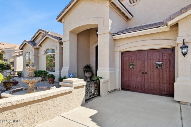 5819 Abraham Ln, Glendale, AZ 85308