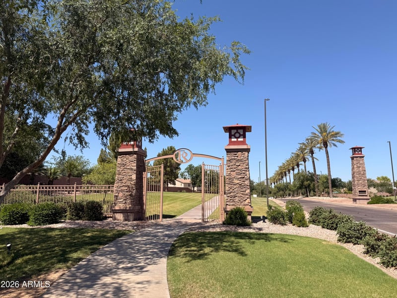 582 Zion Pl, Chandler, AZ 85248
