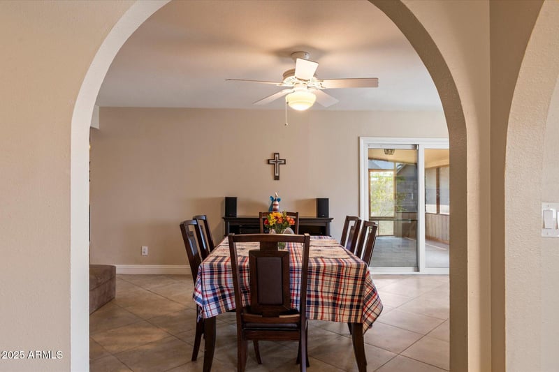 5820 Grovers Ave, Glendale, AZ 85308