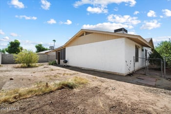 5820 Grovers Ave, Glendale, AZ 85308