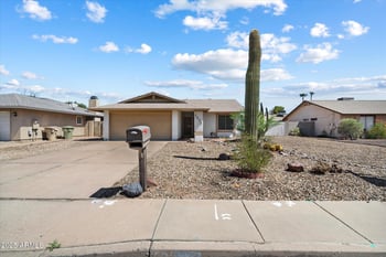 5820 Grovers Ave, Glendale, AZ 85308