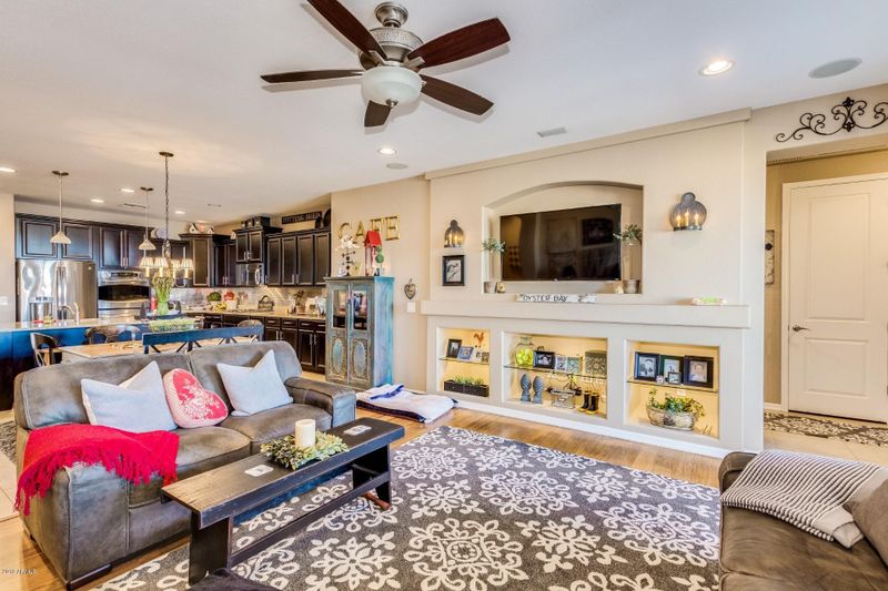 5821 S Parkcrest St, Gilbert, AZ 85298